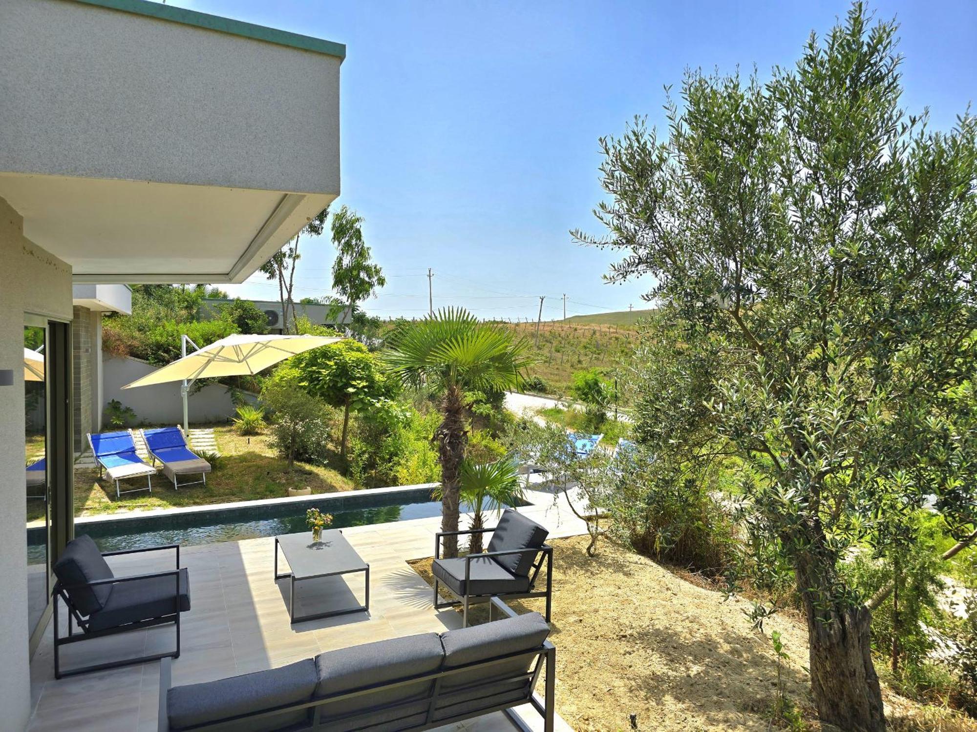 Sea View With Pool *