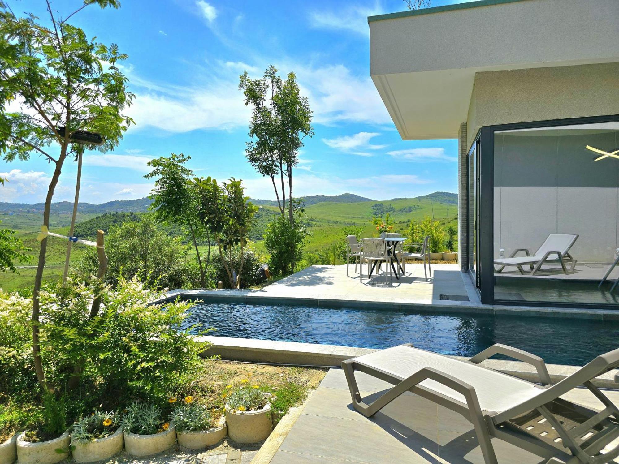 Sea View With Pool *